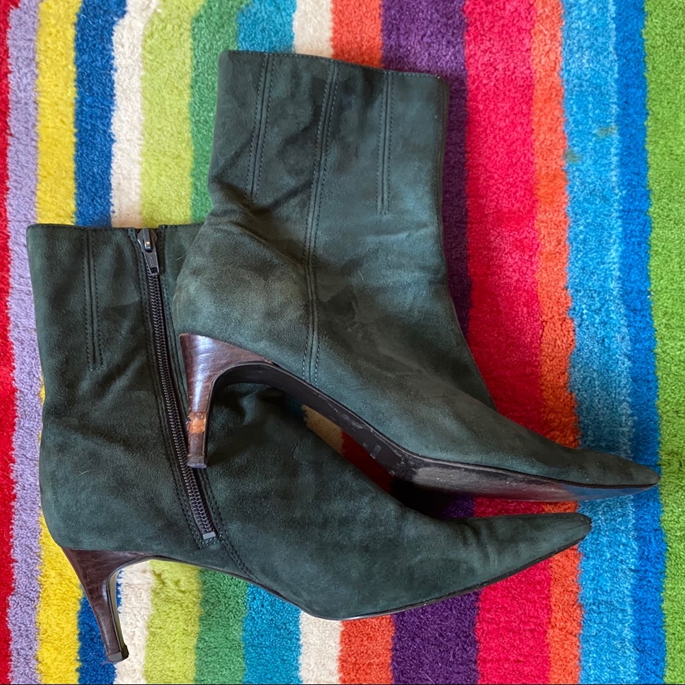 Size 8M Nine West suede ankle boots (3/$18) - Picture 2 of 7